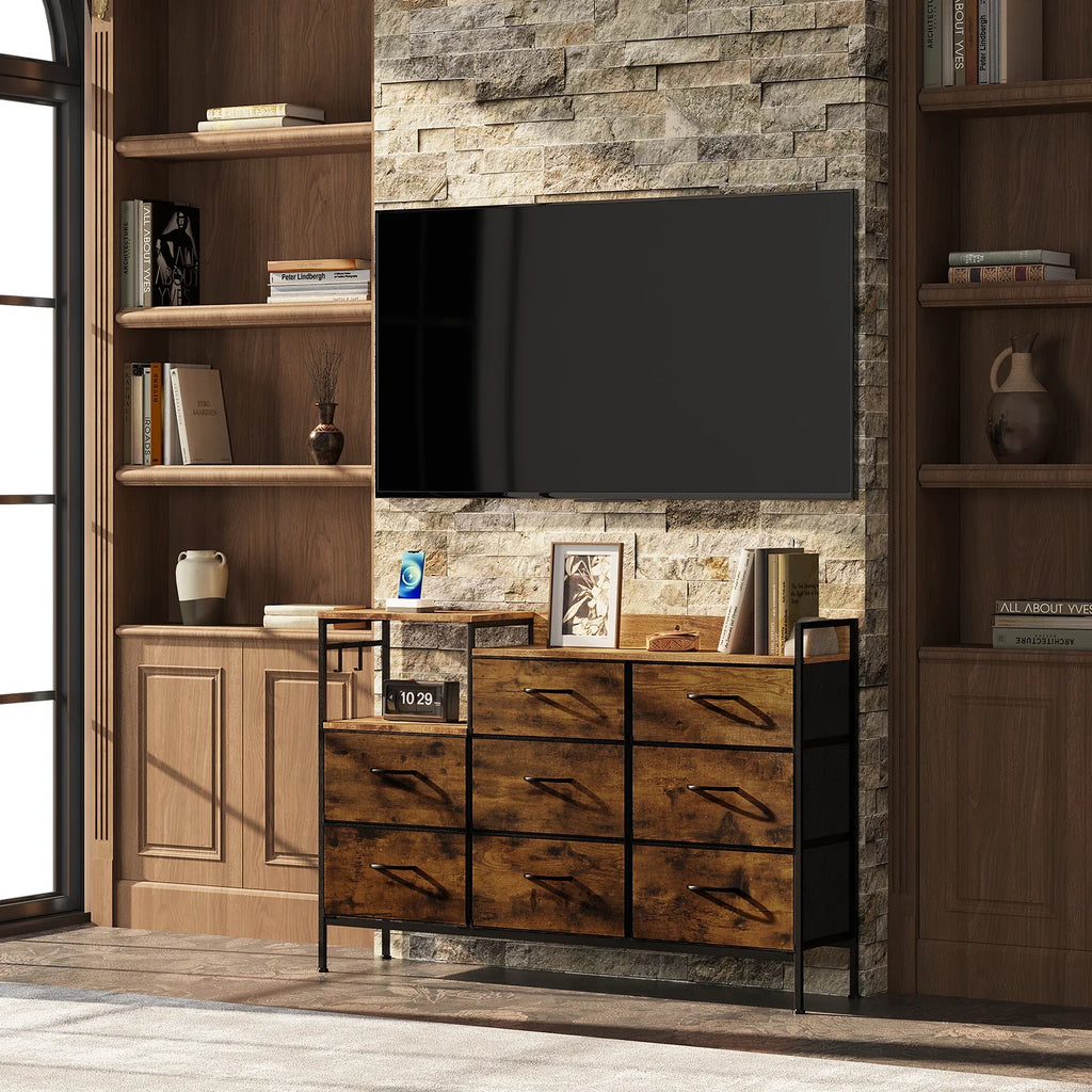 Commode en bois dans salon - Espace Enfant