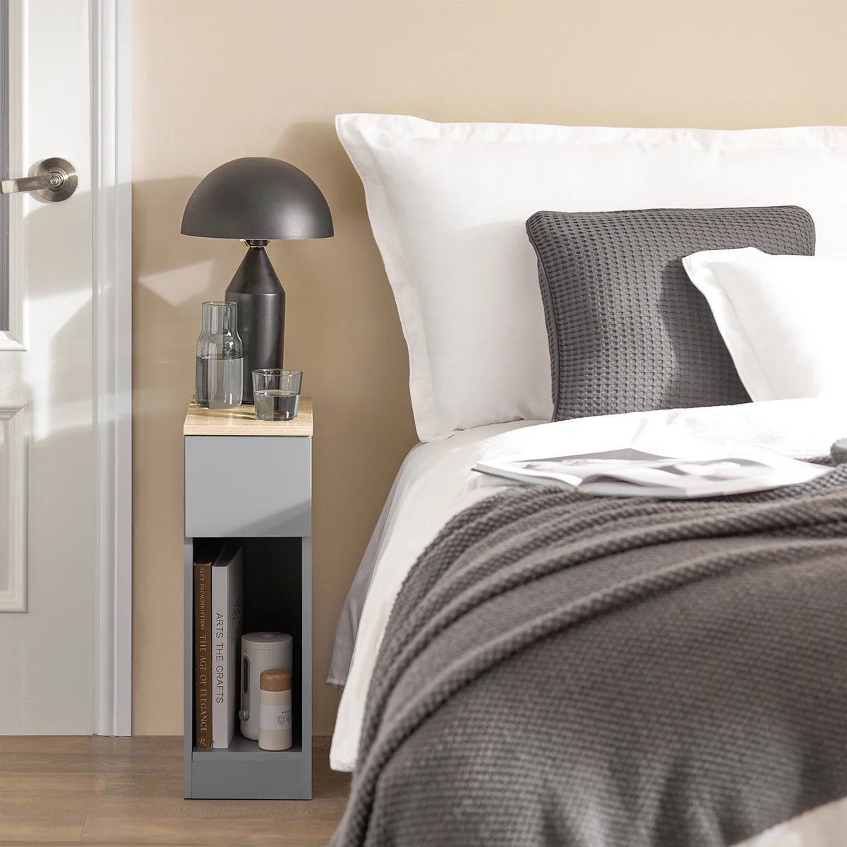 Table de chevet grise chambre ado - Espace Enfant
