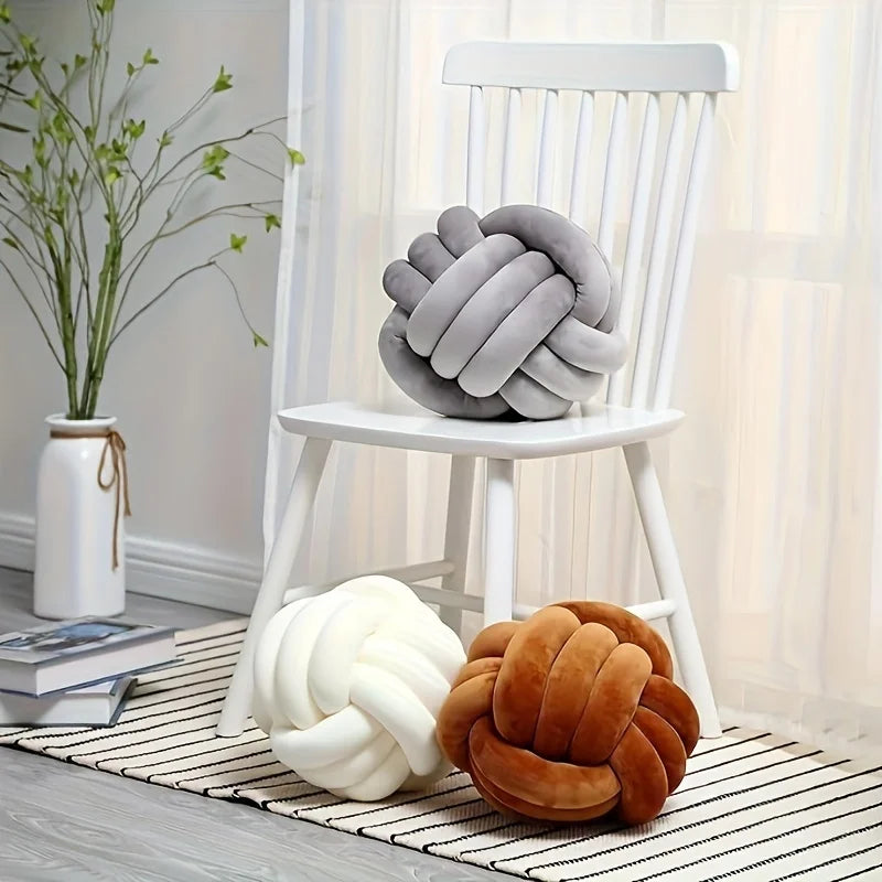 Coussin nœud style cocooning pour ambiance chaleureuse Espace Enfant